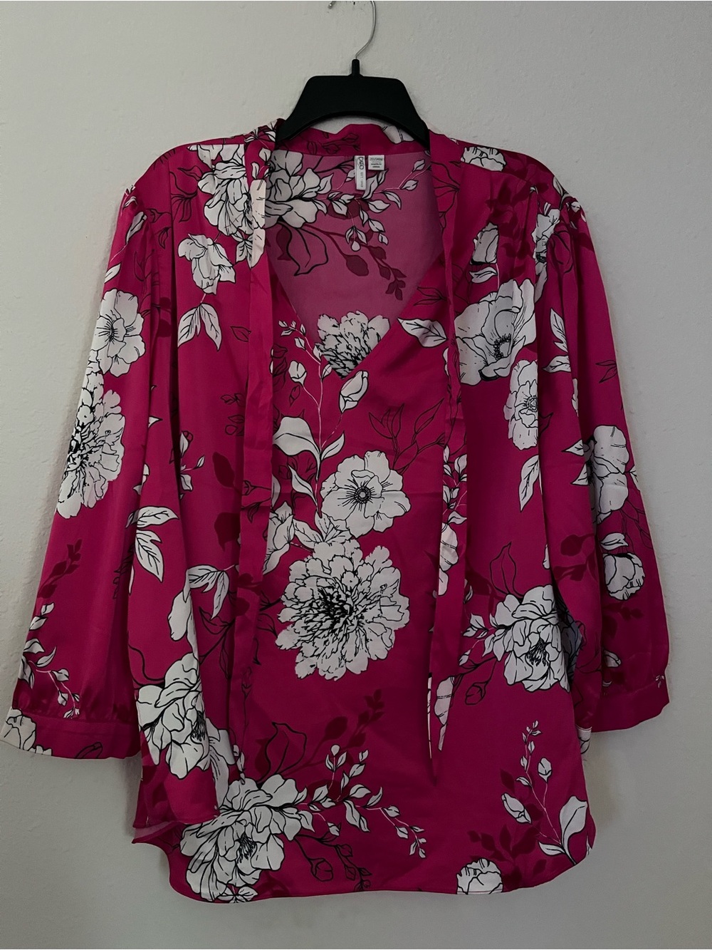 Cato Fuchsia Pink Floral Tie-Neck Blouse